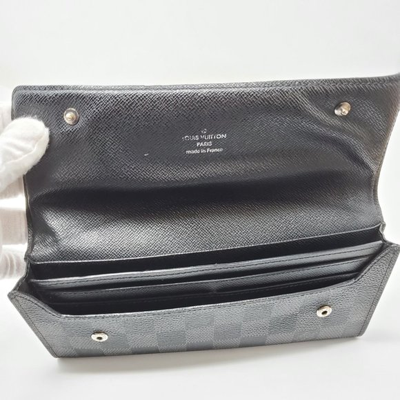 Auth Louis Vuitton Wallet - Picture 9 of 12